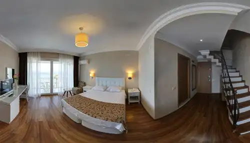 muhafazakar aile oteli suit oda dubleks - Elbis Hotel Altınoluk